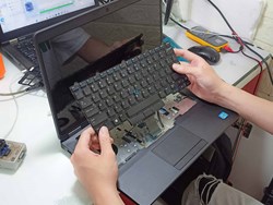 Bàn phím laptop không gõ được, bị loạn | Giá bàn phím Dell, HP, Acer