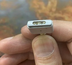 Thay dây sạc MacBook Magsafe 1/2, Pro, Air nhanh & rẻ