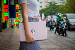 Laptop HP màu hồng giành riêng cho phái đẹp