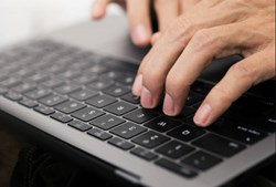 Các tổ hợp phím tắt trên bàn phím Macbook bạn nên biết