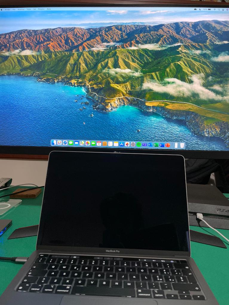 Macbook mở không lên màn hình