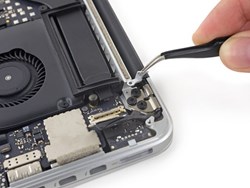 Dấu hiệu nhận biết để thay cáp màn hình Macbook 