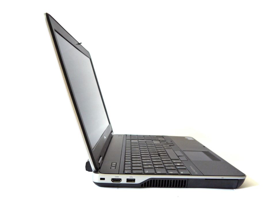laptop gaming Dell Precision M2800