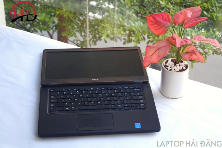 Laptop Dell Latitude 5450
